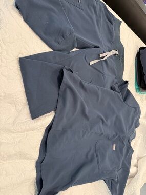 Figs Technical Collection Medical Scrub Set in Navy Blue